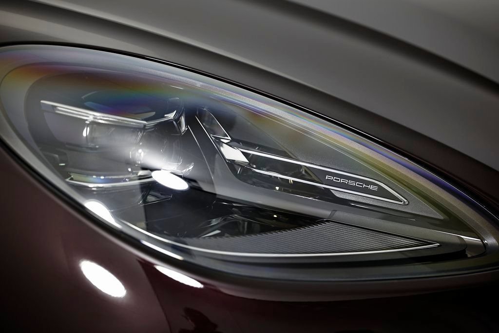 New 2026 Porsche Macan AWD/4WD image 16