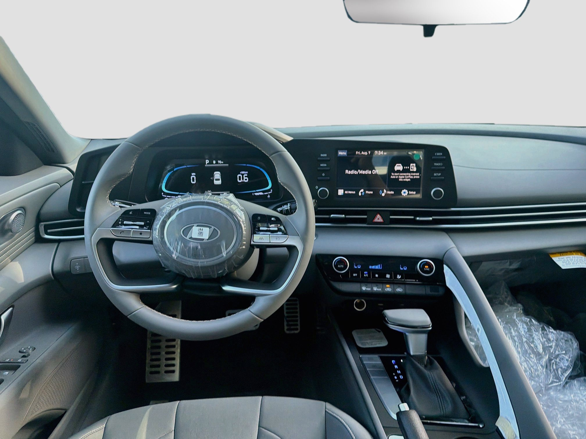 New 2026 Hyundai Elantra Sport FWD image 15