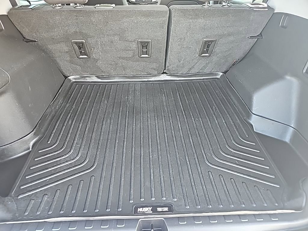 Used 2022 GMC Terrain SLE w/ Driver Convenience Package image 19