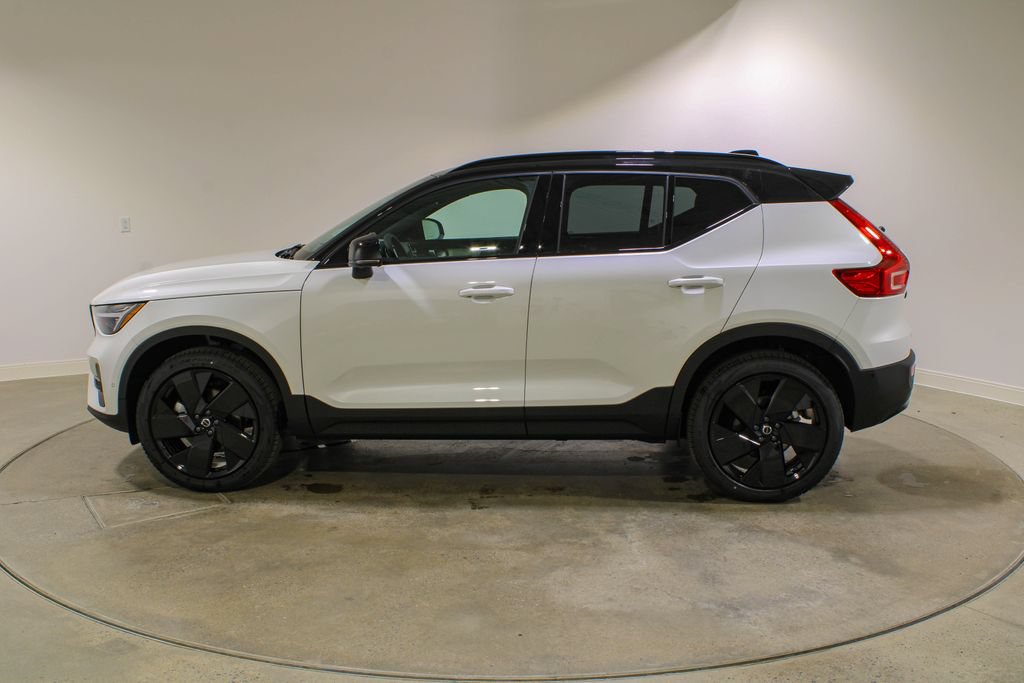 New 2026 Volvo XC40 B5 Ultra w/ Climate Package AWD/4WD image 2