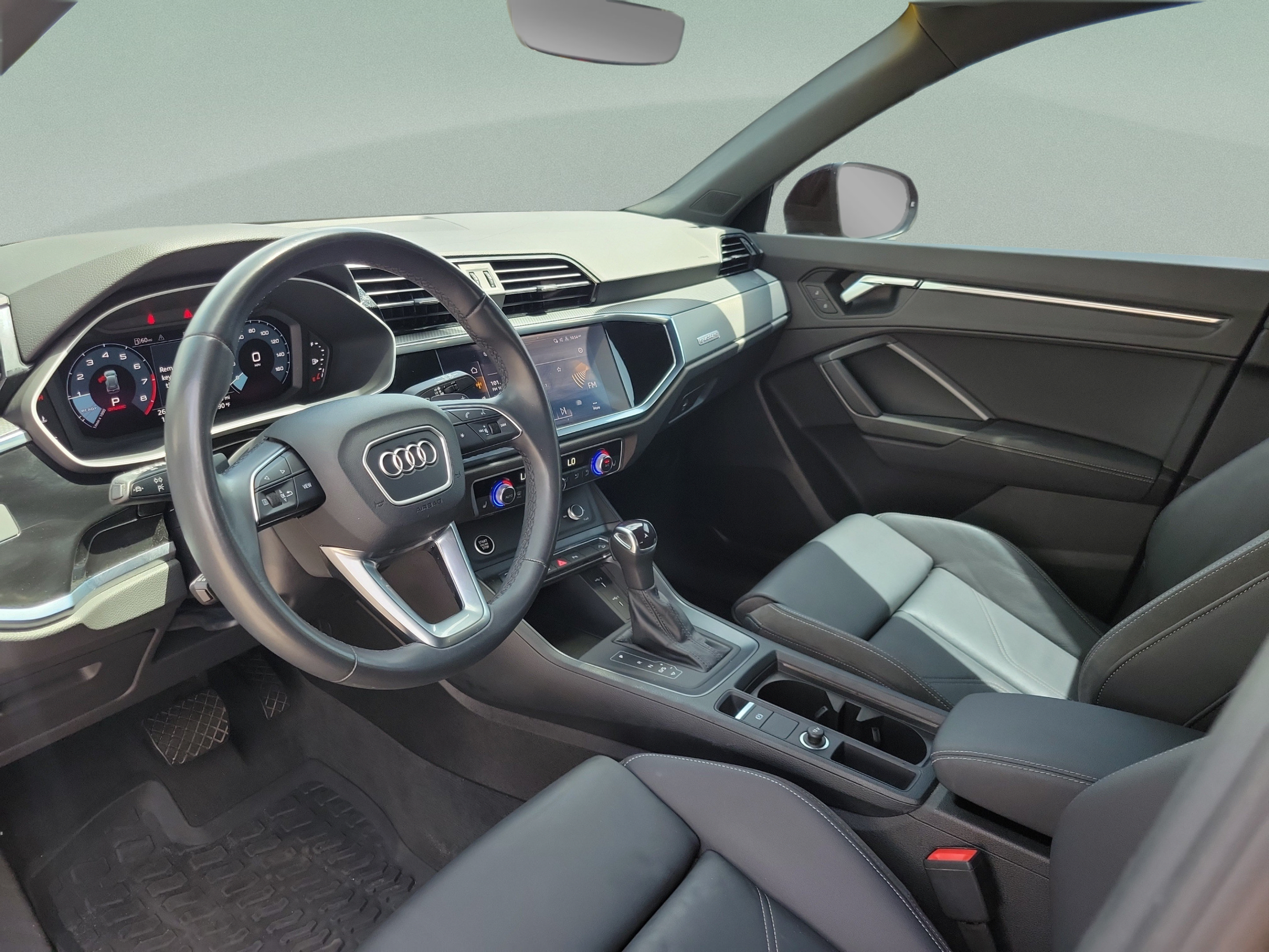 Used 2022 Audi Q3 2.0T Premium Plus w/ Premium Plus Package AWD/4WD image 16