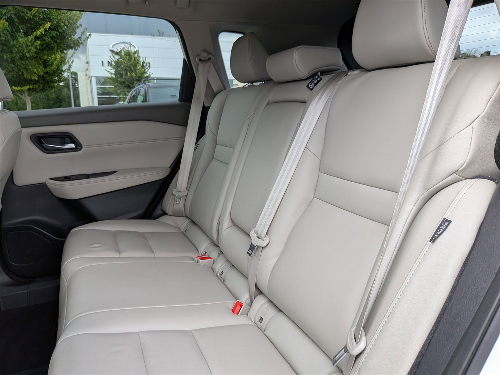 Used 2022 Nissan Rogue SL image 30