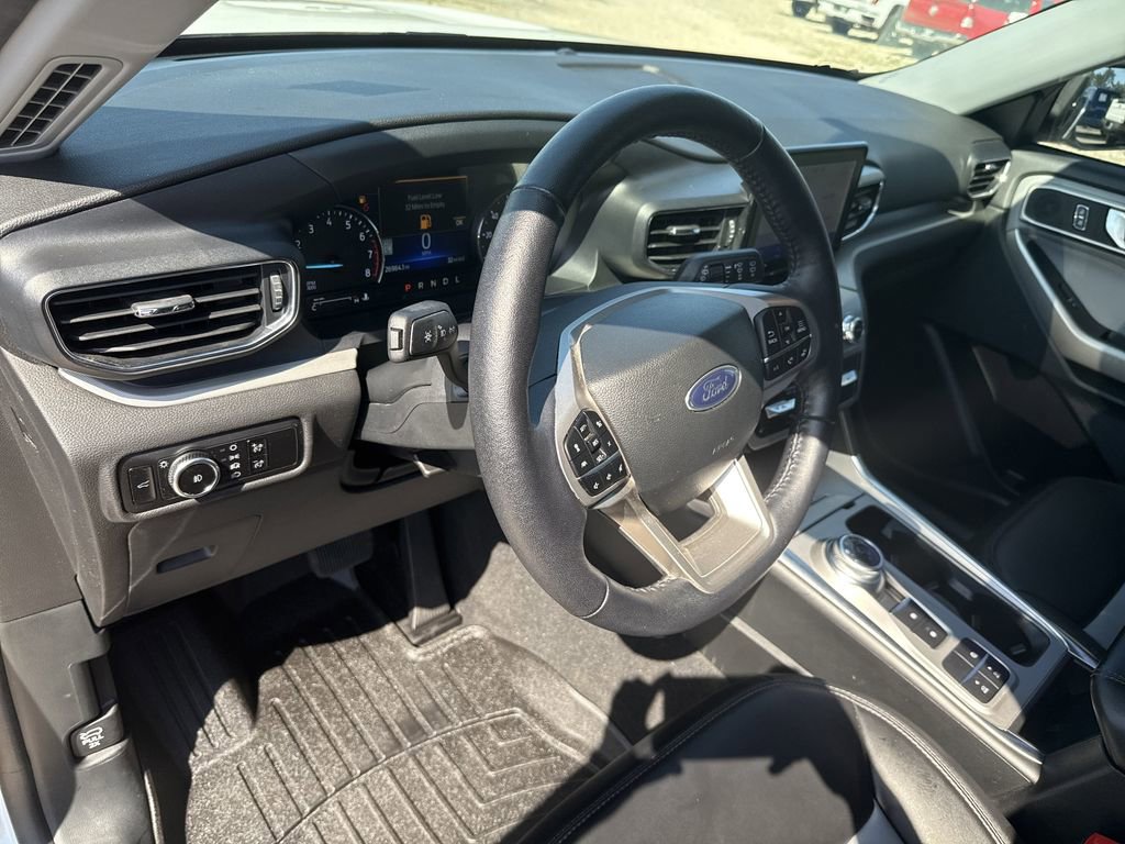 Certified 2023 Ford Explorer XLT w/ Equipment Group 202A image 13