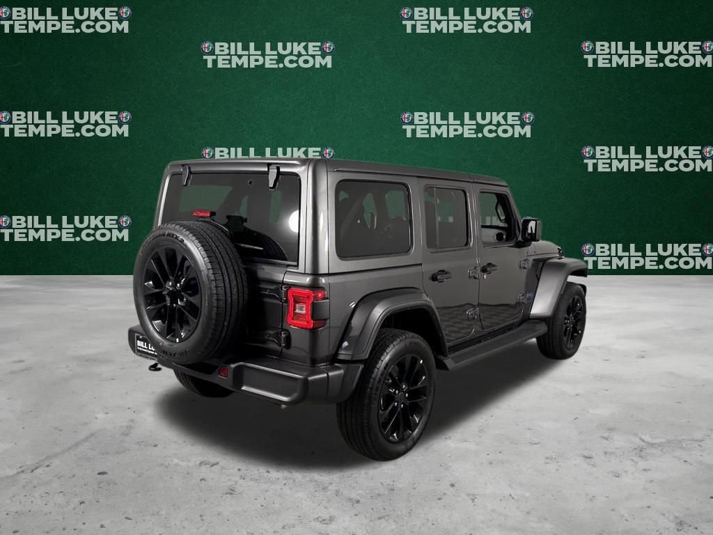 Used 2025 Jeep Wrangler Unlimited Sahara image 7