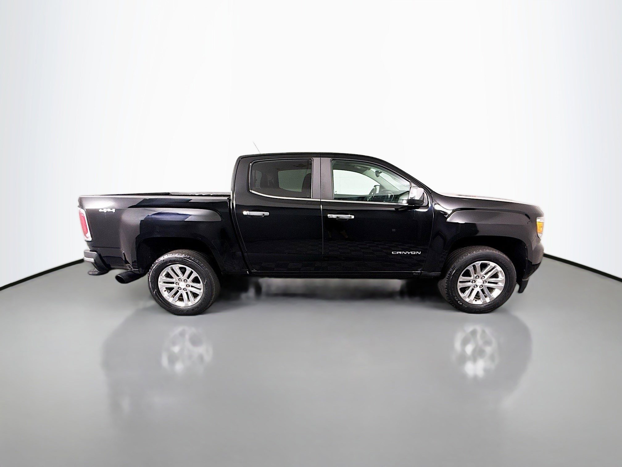 Used 2016 GMC Canyon SLT w/ Driver Alert Package image 11