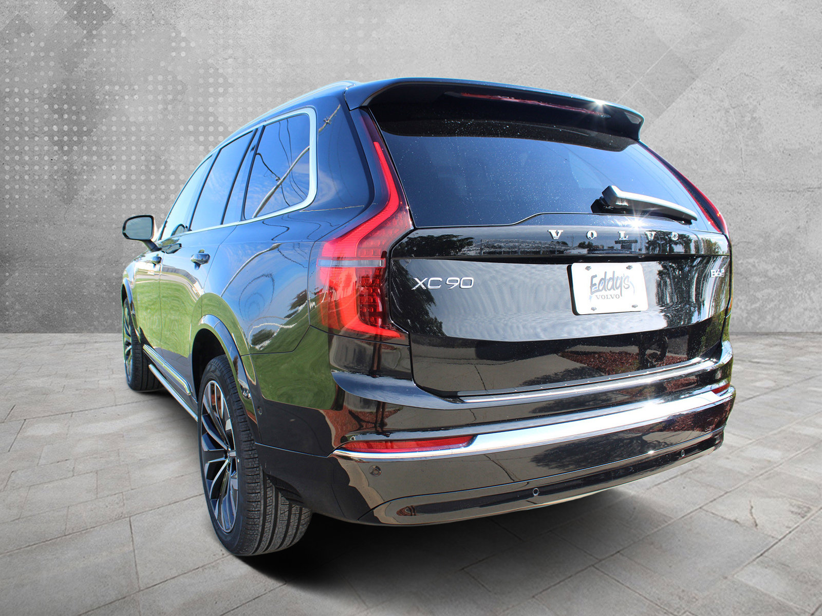 New 2026 Volvo XC90 B6 Plus w/ Protection Package Premier AWD/4WD image 3
