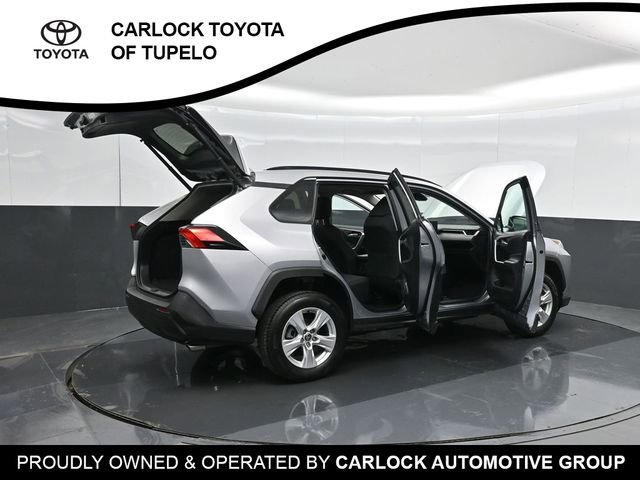 Used 2021 Toyota RAV4 XLE w/ Convenience Package FWD image 49