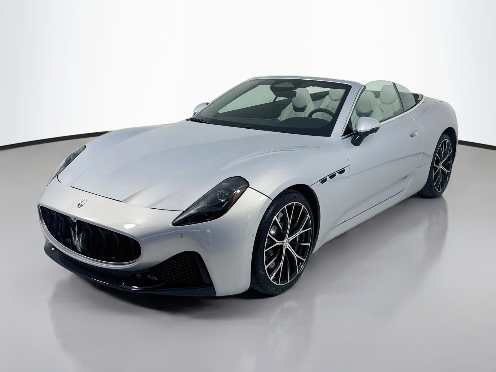 Used 2026 Maserati GranCabrio Modena AWD/4WD image 3