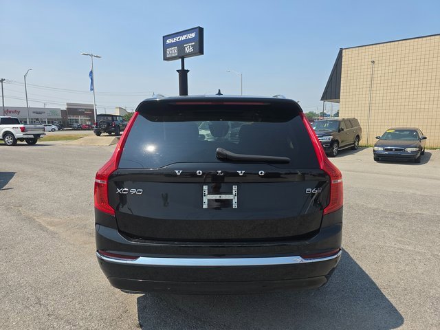 Used 2023 Volvo XC90 B6 Plus image 6
