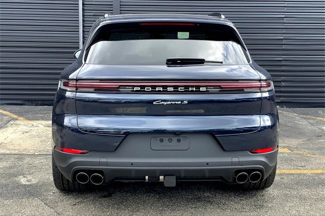 New 2026 Porsche Cayenne S image 9