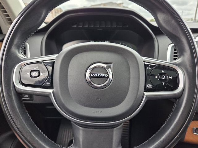 Used 2022 Volvo XC90 T5 Momentum image 25