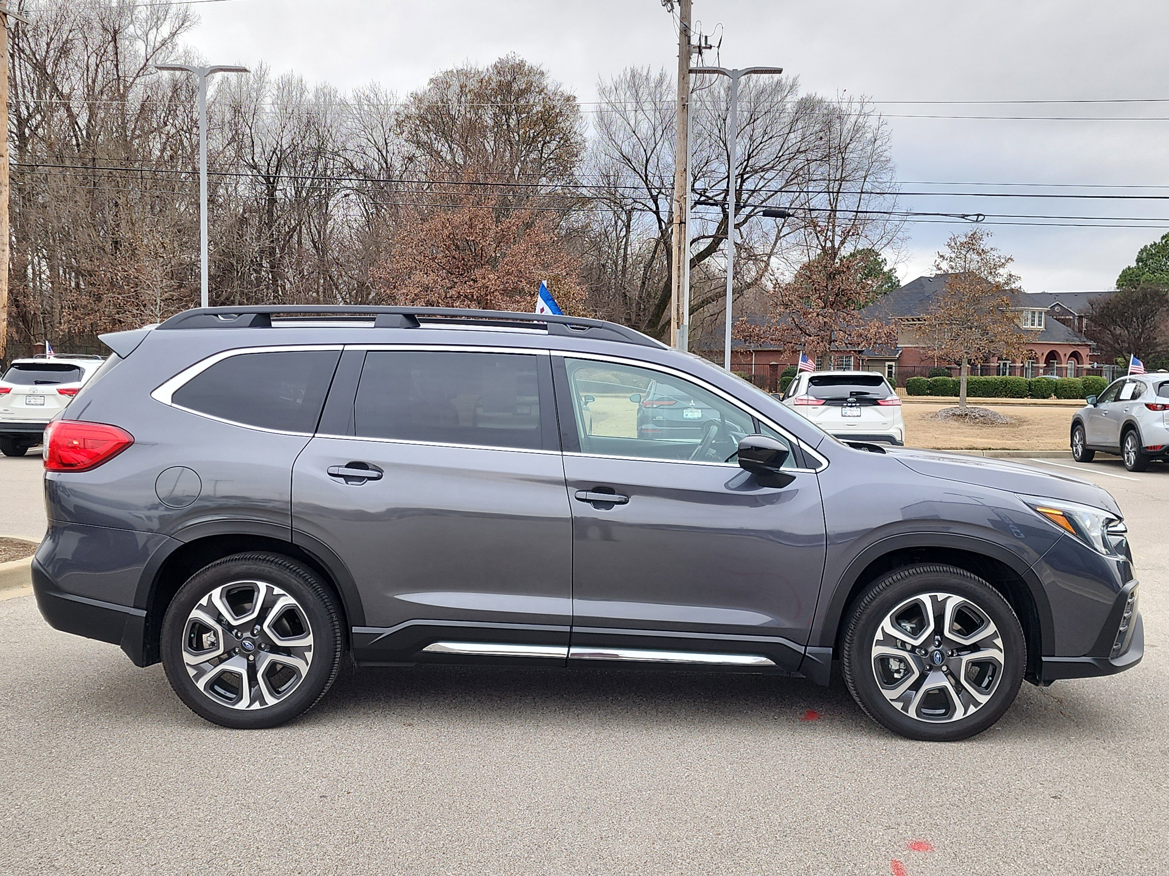 Certified 2025 Subaru Ascent Limited w/ Popular Package #1 image 2