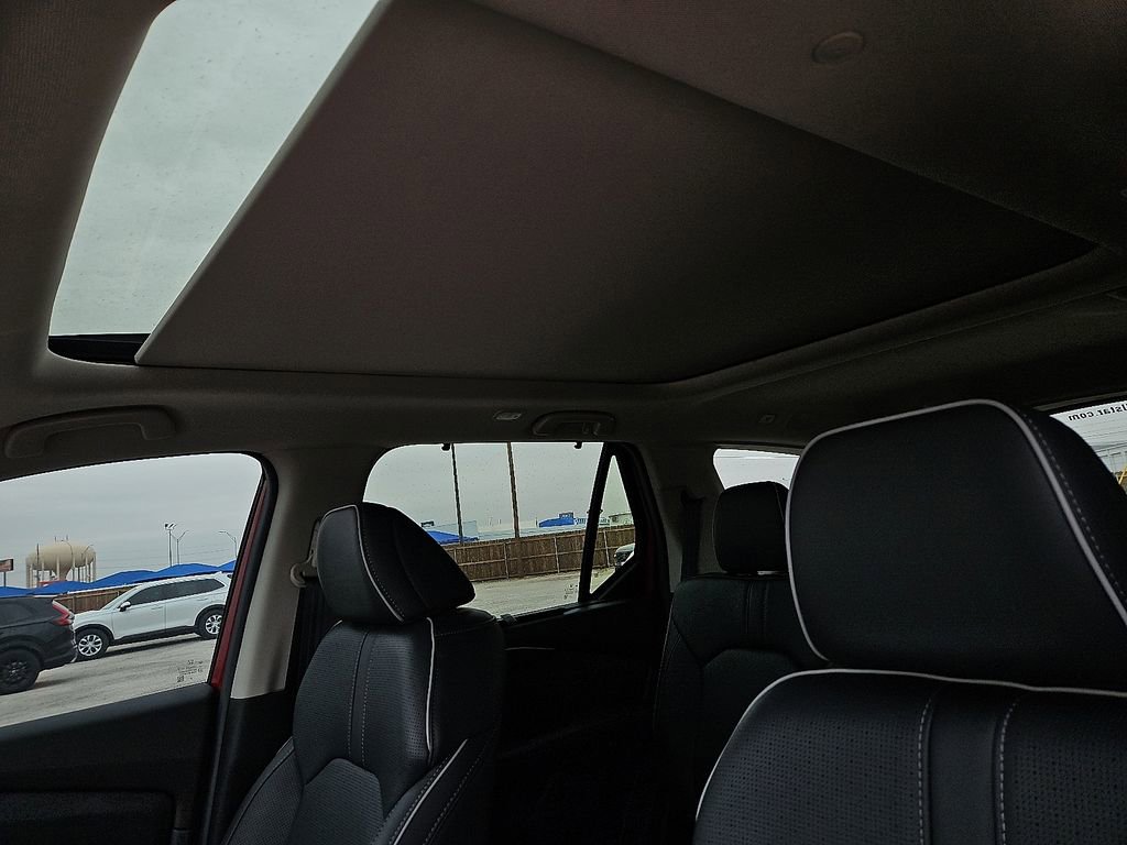 Used 2025 Honda Pilot Elite image 19