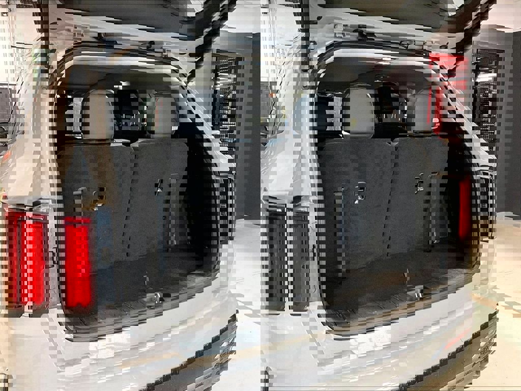 Used 2023 Kia Sorento SX AWD/4WD image 25