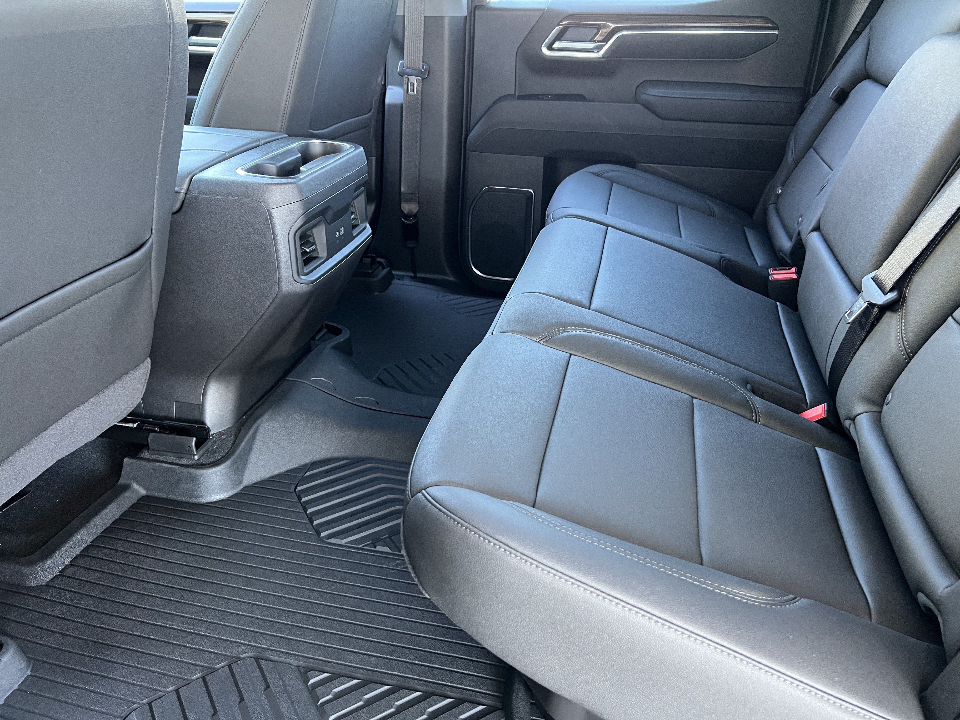 New 2026 Chevrolet Silverado 1500 LT Trail Boss w/ LT Trail Boss Premium Package AWD/4WD image 15
