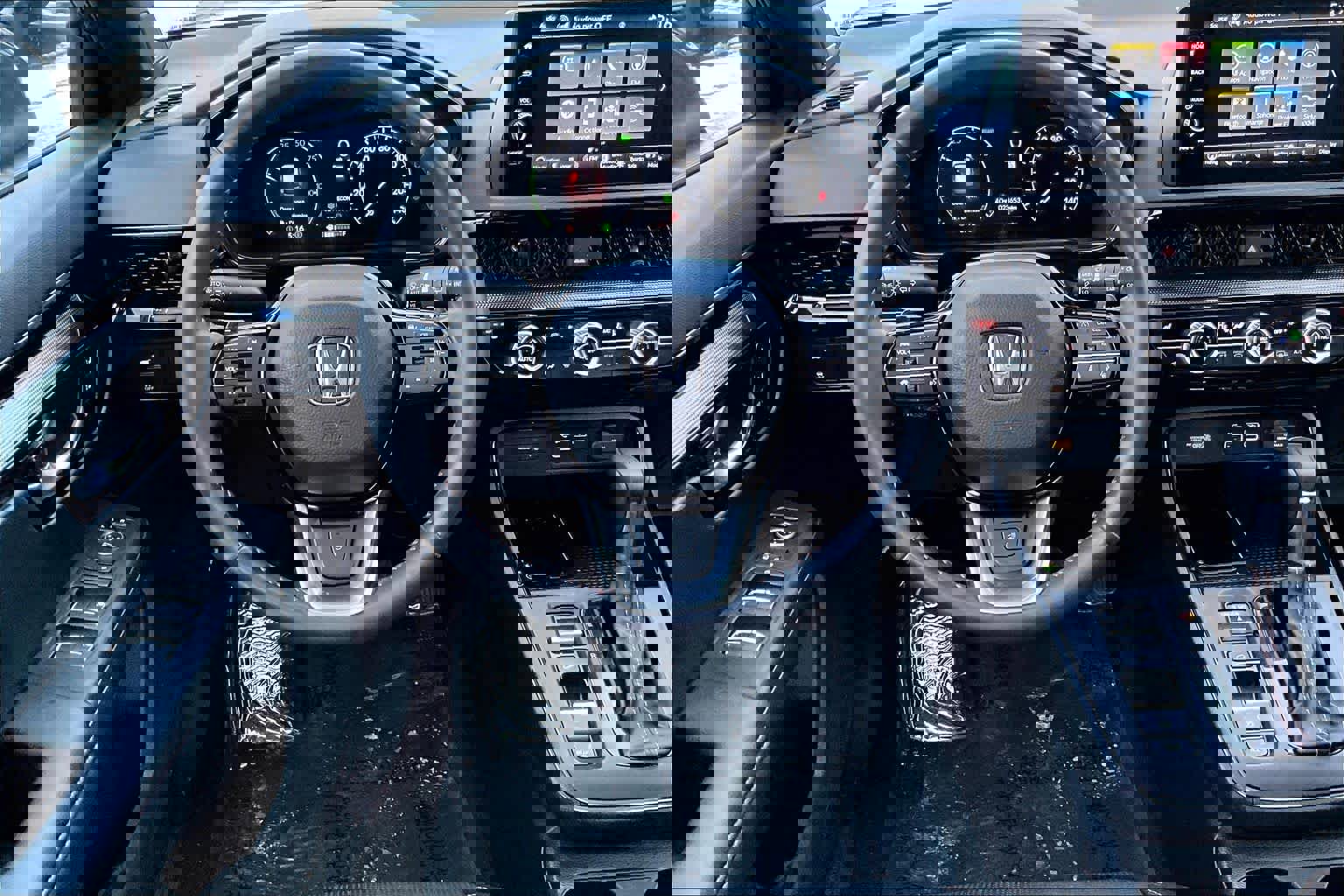 Used 2024 Honda CR-V Sport Touring image 6