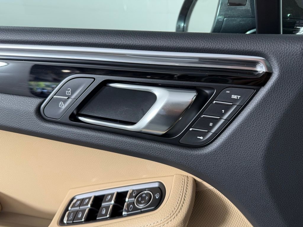 New 2026 Porsche Macan image 27