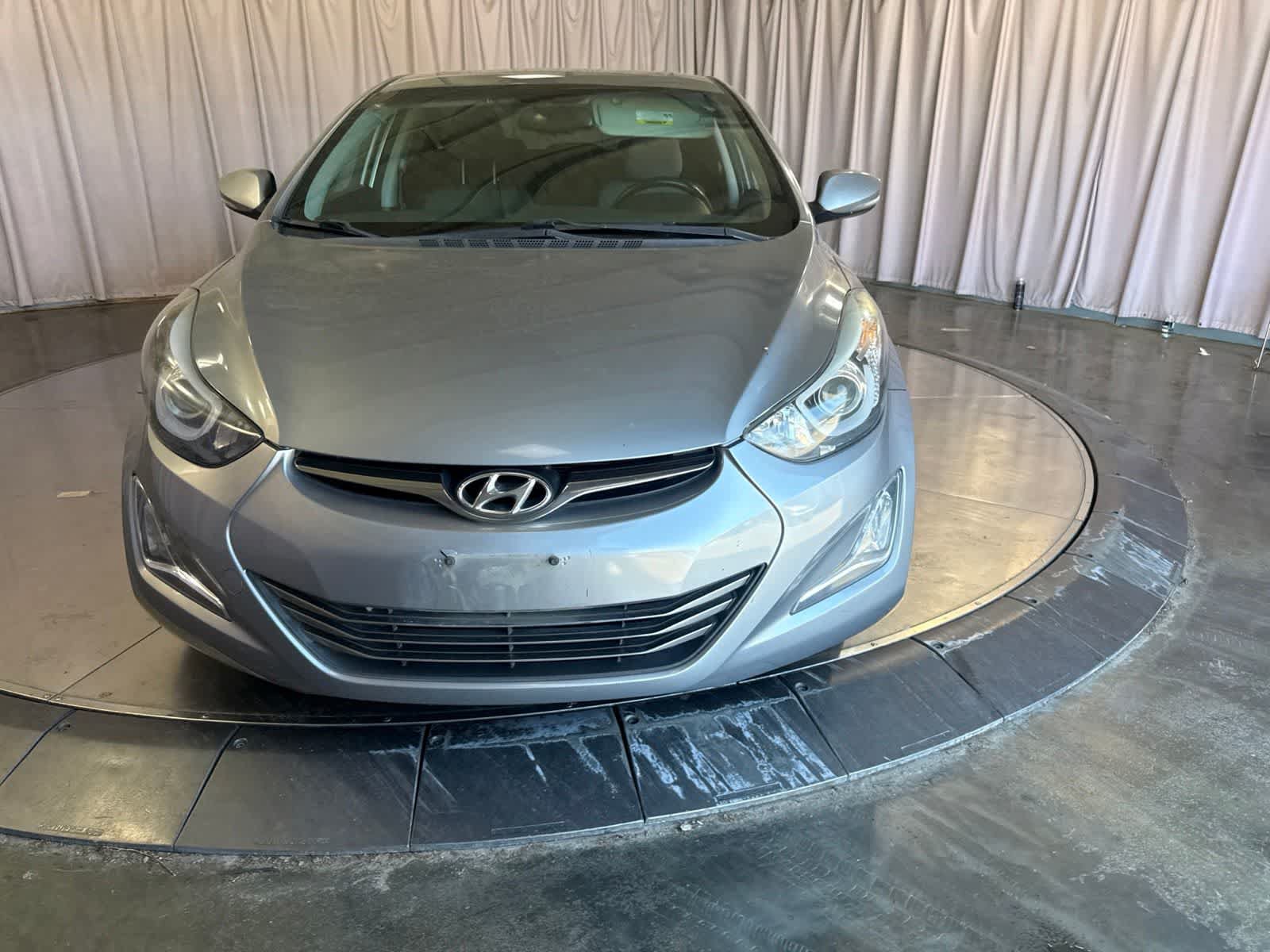 Used 2016 Hyundai Elantra Sport w/ Option Group 03 FWD image 2