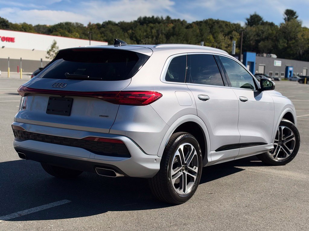 Used 2025 Audi Q5 Premium w/ Convenience Package AWD/4WD image 6