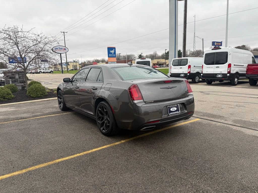 Used 2020 Chrysler 300 Touring w/ Sport Appearance Package image 30