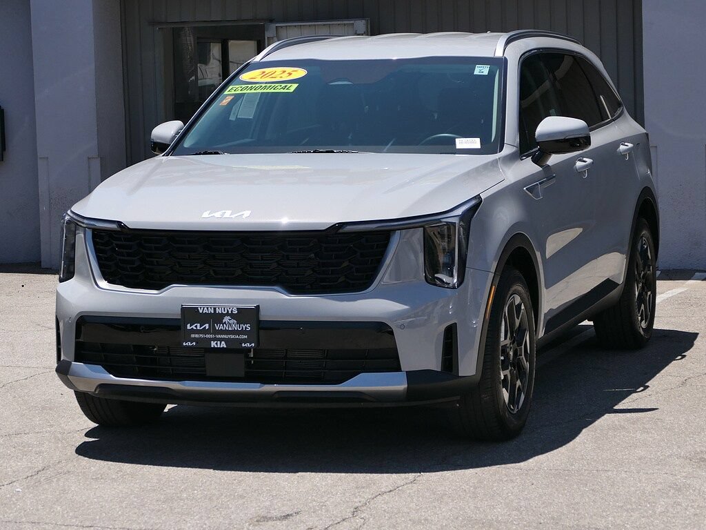 Used 2025 Kia Sorento S FWD image 6