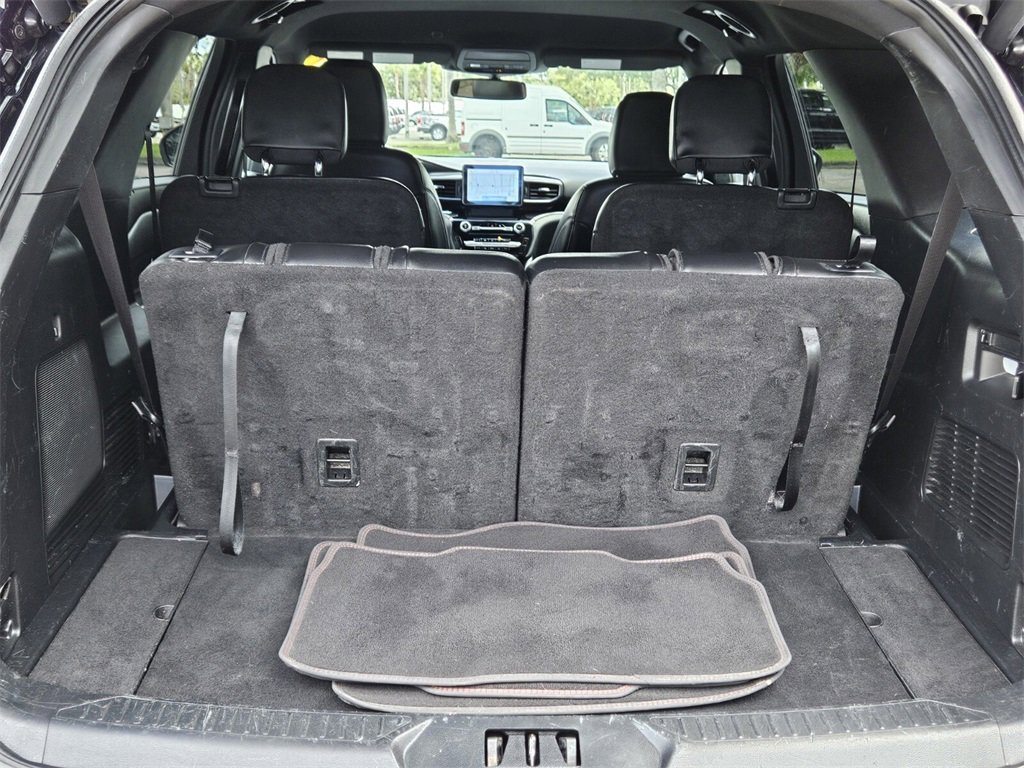 Used 2023 Ford Explorer ST-Line w/ Class IV Trailer Tow Package image 9