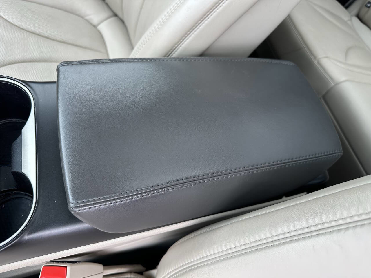 Used 2017 Lincoln MKX Reserve w/ Driver Assistance Package image 32
