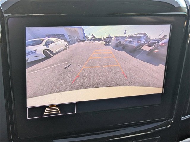 Used 2021 Chevrolet Traverse LT image 23