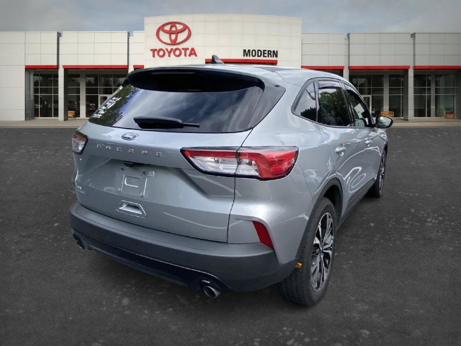 Used 2022 Ford Escape SE w/ SE Sport Appearance Package FWD image 24