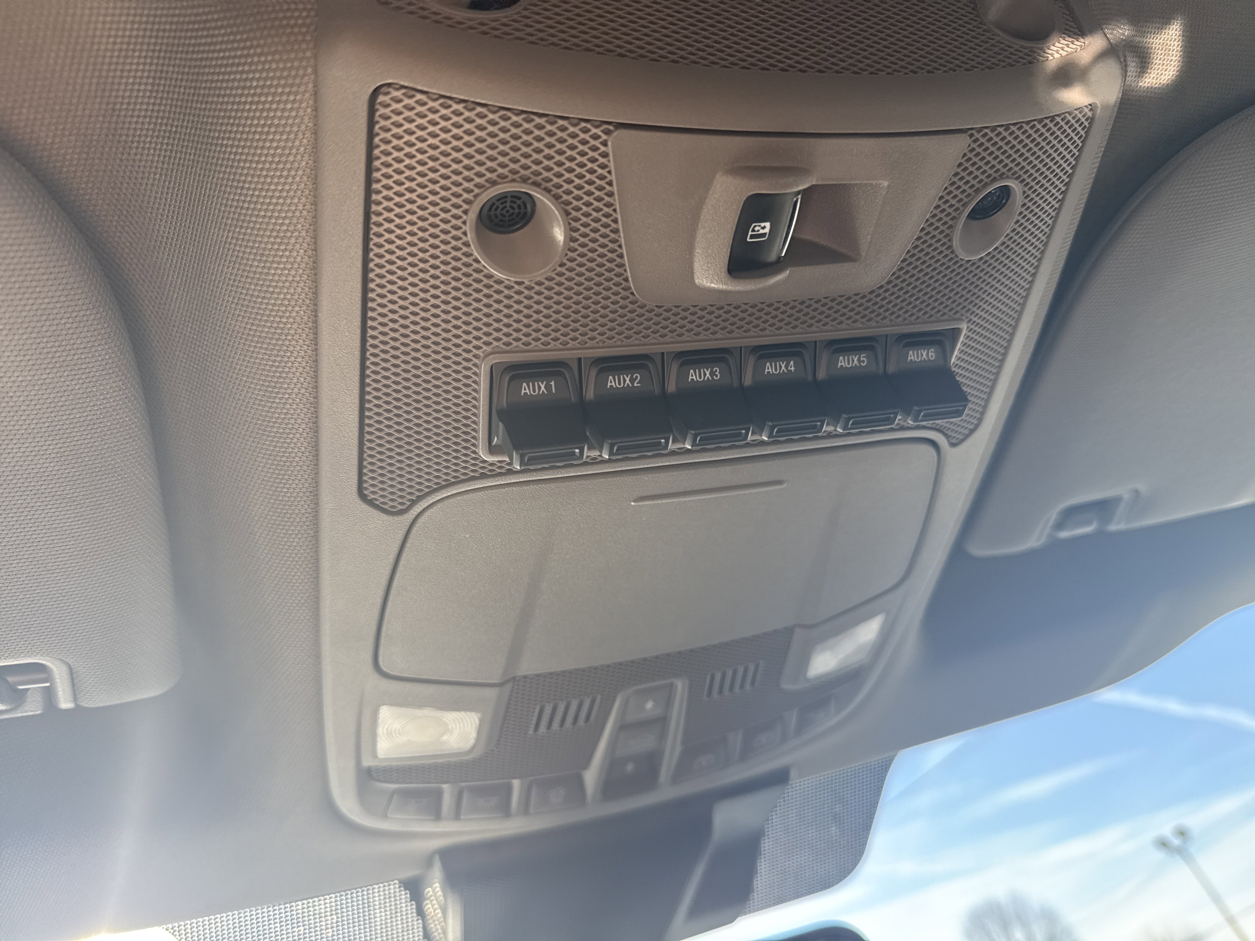 Used 2021 Ford F350 Lariat w/ Chrome Package image 29