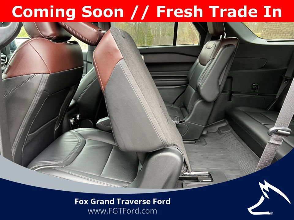 Certified 2023 Ford Explorer Platinum w/ Technology Package image 5