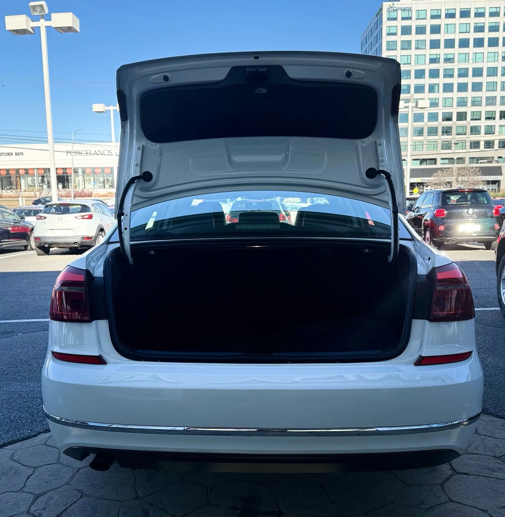 Used 2019 Volkswagen Passat 2.0T Wolfsburg w/ Wheels & Sunroof Package image 43