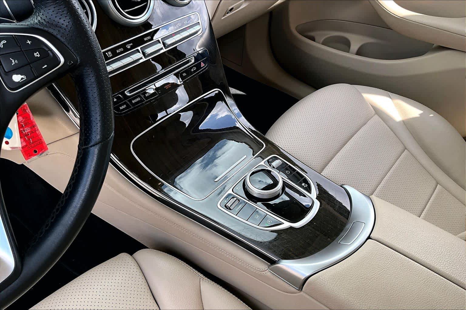 Used 2019 Mercedes-Benz GLC 300 image 17