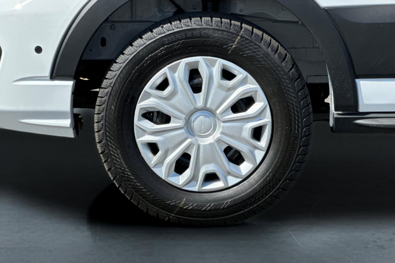 New 2025 Ford Transit 250 148 Medium Roof w/ Exterior Upgrade Package image 29