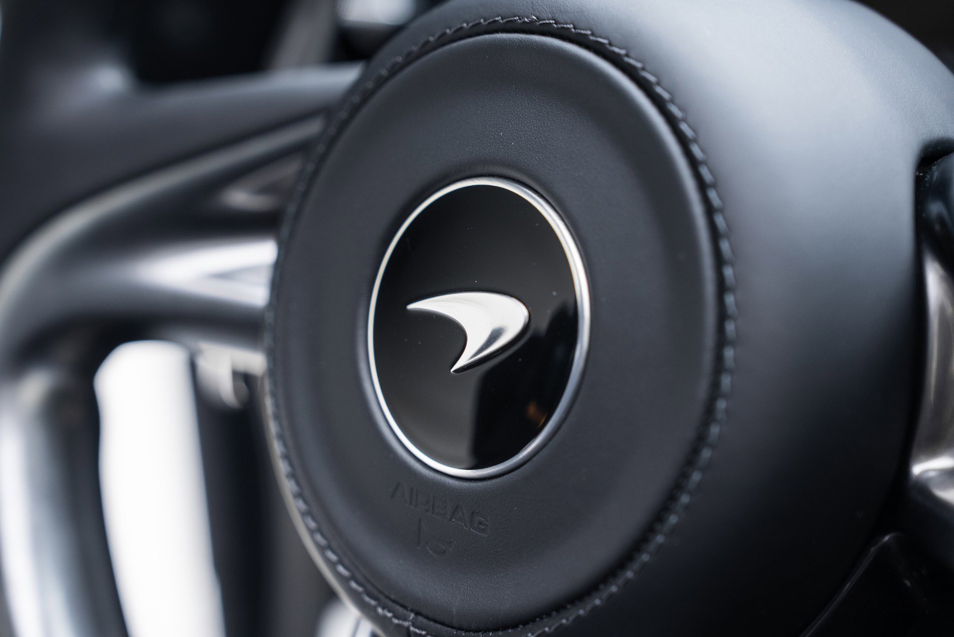 Used 2024 McLaren 750S Spider image 39