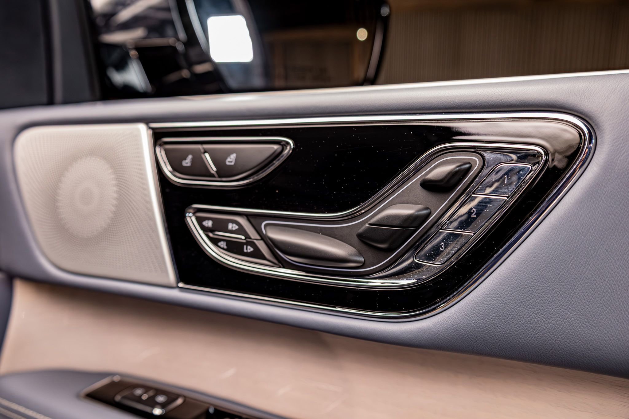 Used 2024 Lincoln Navigator Black Label image 27