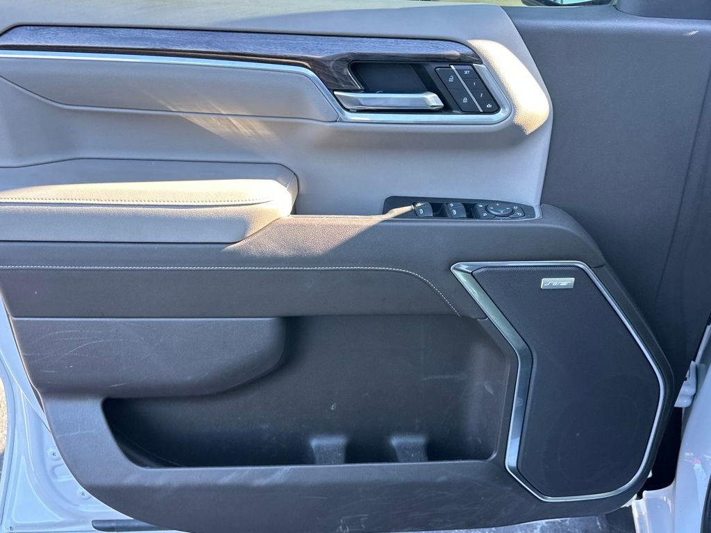 Used 2022 Chevrolet Silverado 1500 LTZ w/ Technology Package image 14