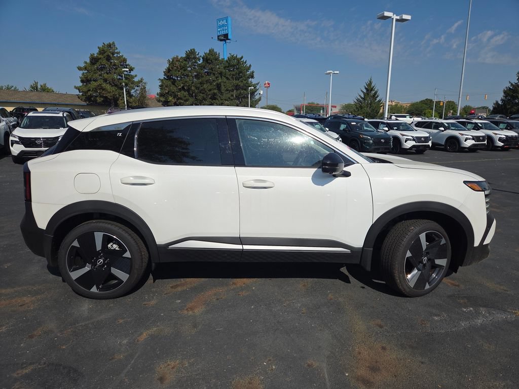 New 2026 Nissan Kicks SR w/ SR Premium Package AWD/4WD image 25