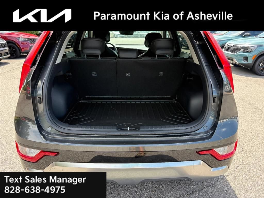 Certified 2025 Kia Niro FWD image 29