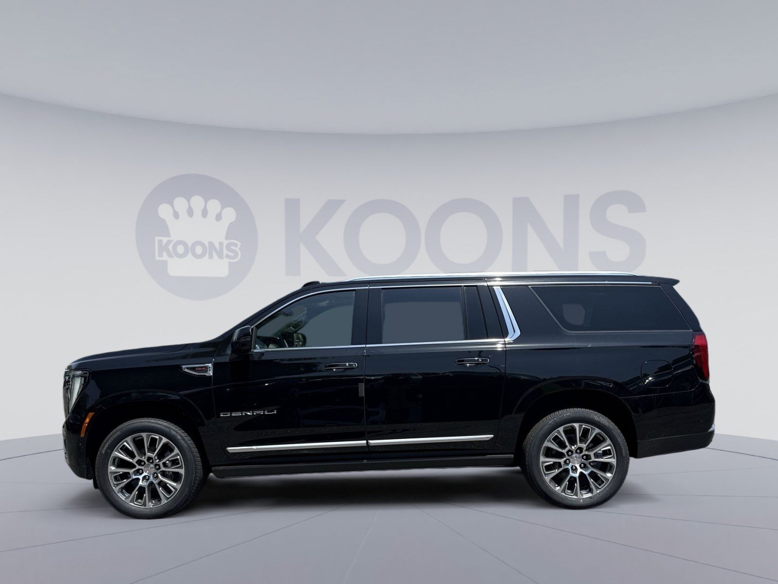 New 2026 GMC Yukon XL Denali w/ Sun & Power Step Package AWD/4WD image 2