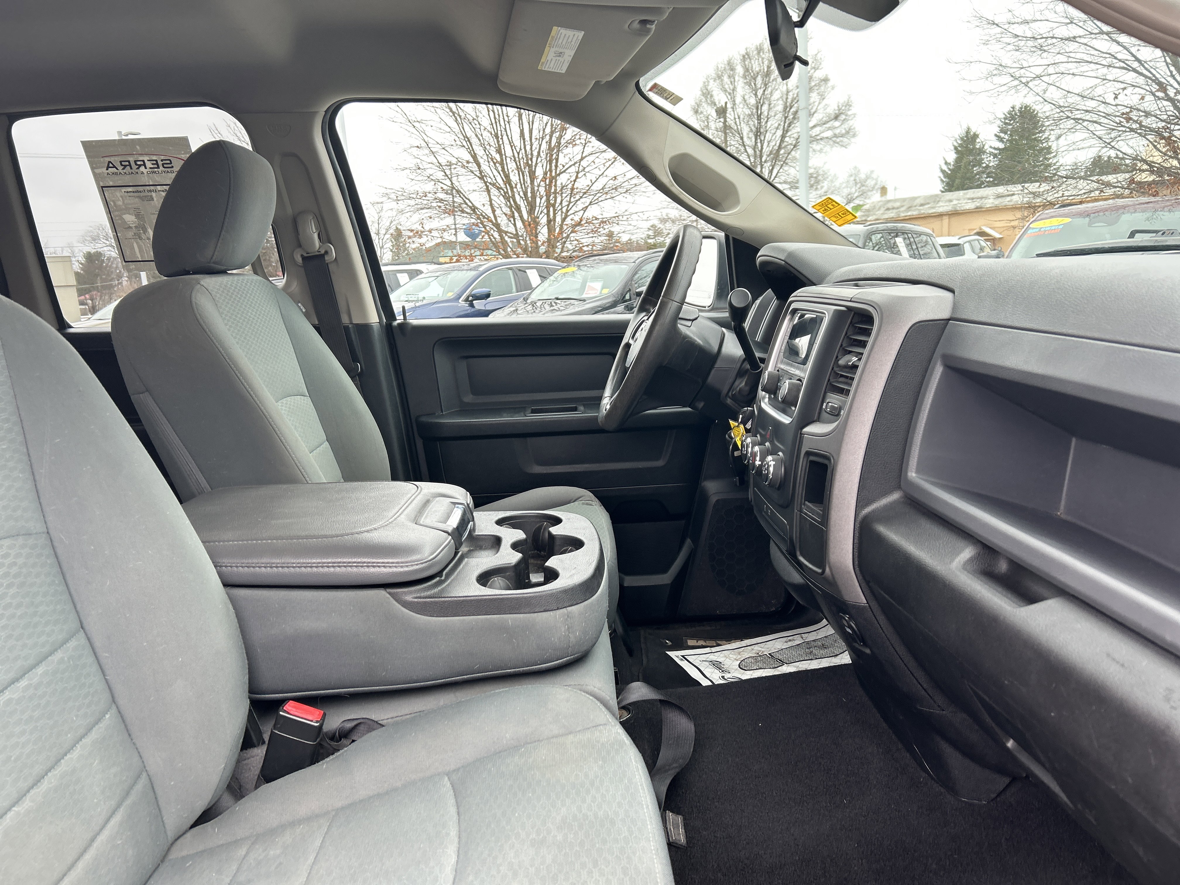 Used 2018 RAM 1500 ST w/ SXT Appearance Group AWD/4WD image 9