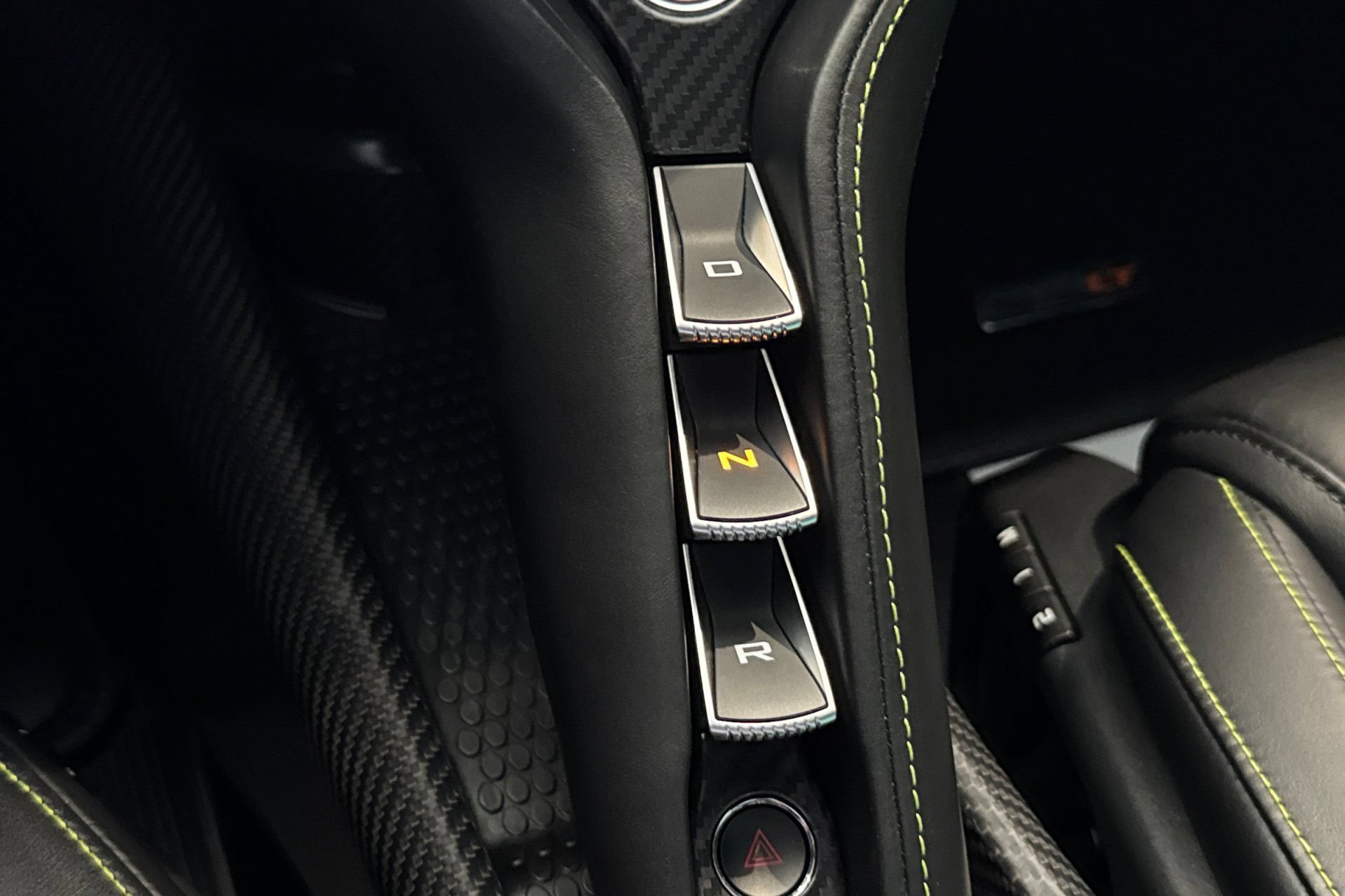 Used 2022 McLaren 765LT RWD image 26