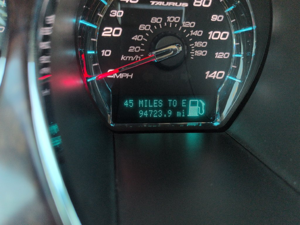 Used 2012 Ford Taurus SEL FWD image 16