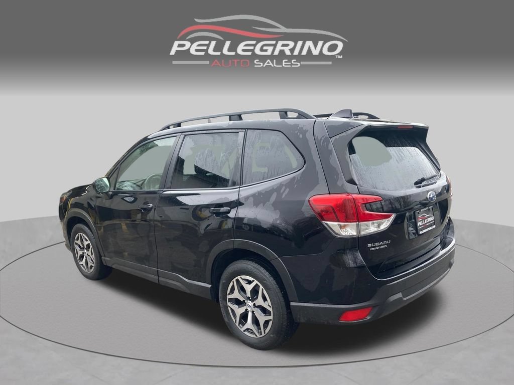 Used 2023 Subaru Forester Premium AWD/4WD image 4