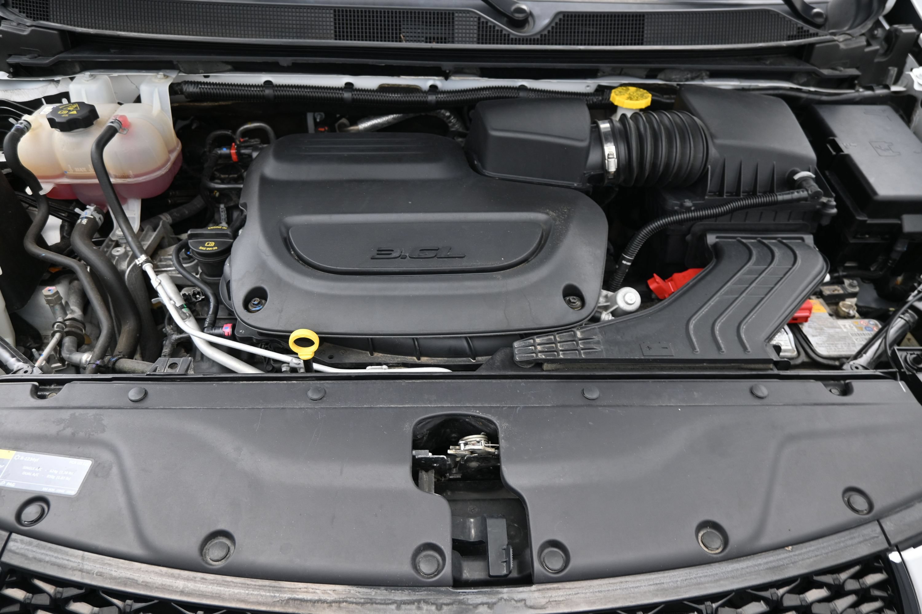Used 2024 Chrysler Pacifica Touring-L FWD image 17