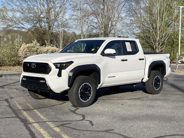 Used 2024 Toyota Tacoma TRD Off-Road image 1