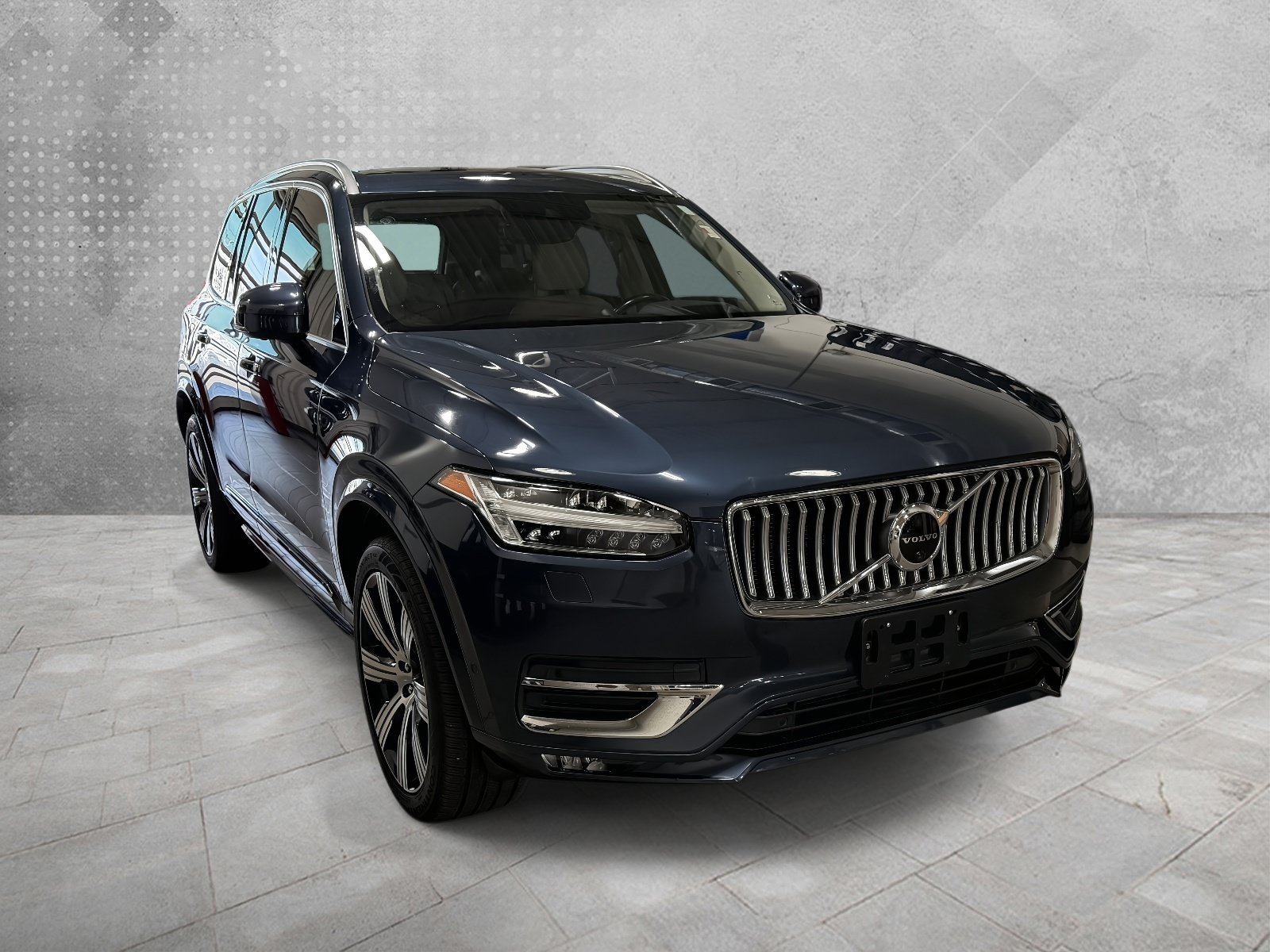 Used 2023 Volvo XC60 B5 Ultimate w/ Climate Package