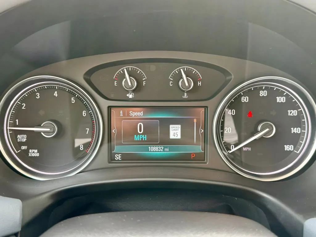 Used 2018 Buick Enclave Essence AWD/4WD image 21