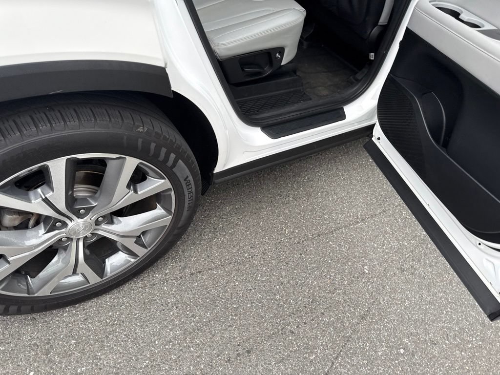 Used 2022 Hyundai Palisade SEL w/ Premium Package AWD/4WD image 9