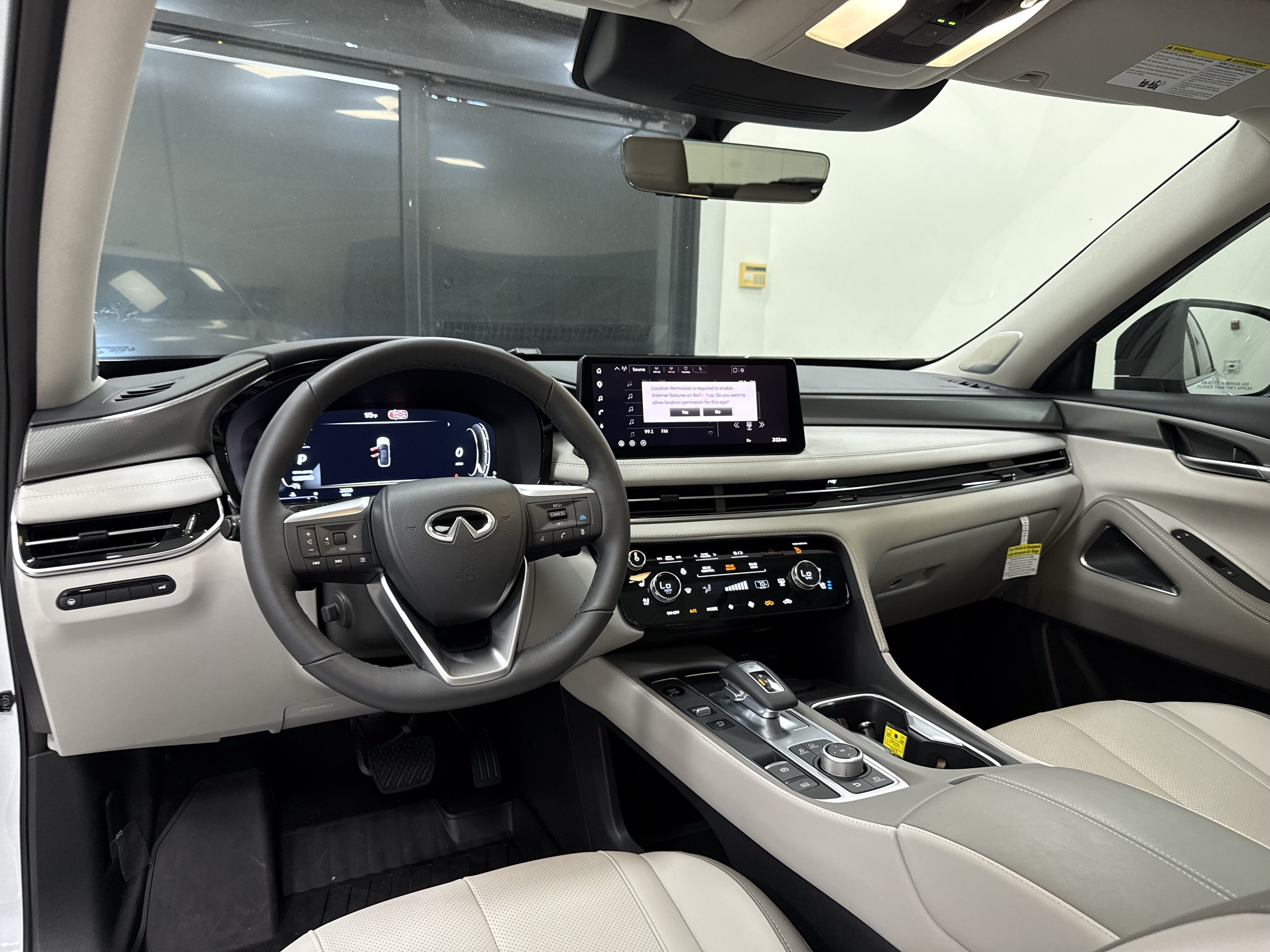 Certified 2027 INFINITI QX60 Luxe w/ Cargo Package FWD image 17